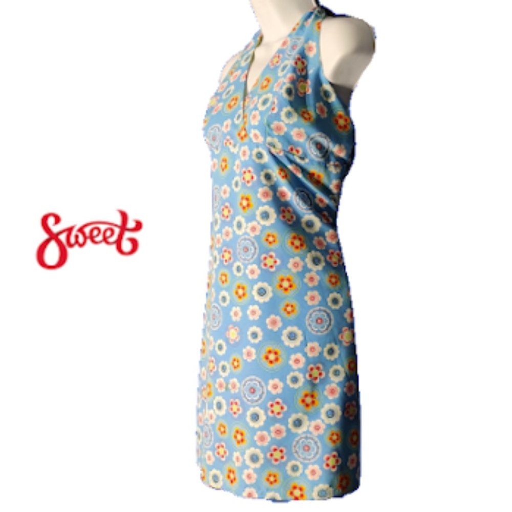 100% Cute Women's (Slightly) Asymetrical Dress 🌺 - Picture 3 of 5